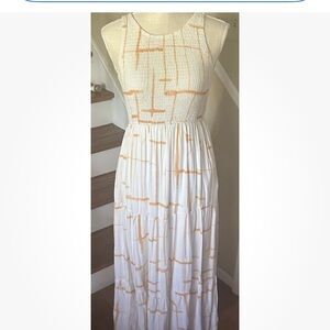Petal and pup Aliza maxi dress. Women’s Large  Ruched Top White/Apricot Pockets